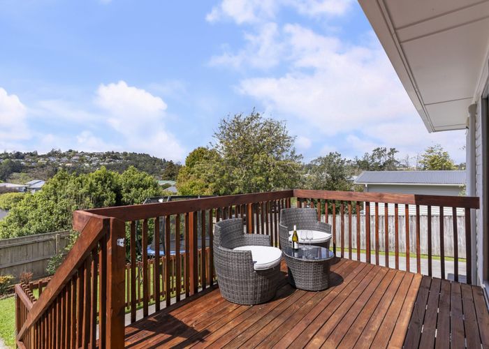  at 11 O'Donn Avenue, Beach Haven, Auckland