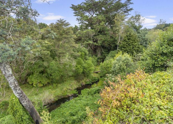  at 393 Aokautere Drive, Palmerston North