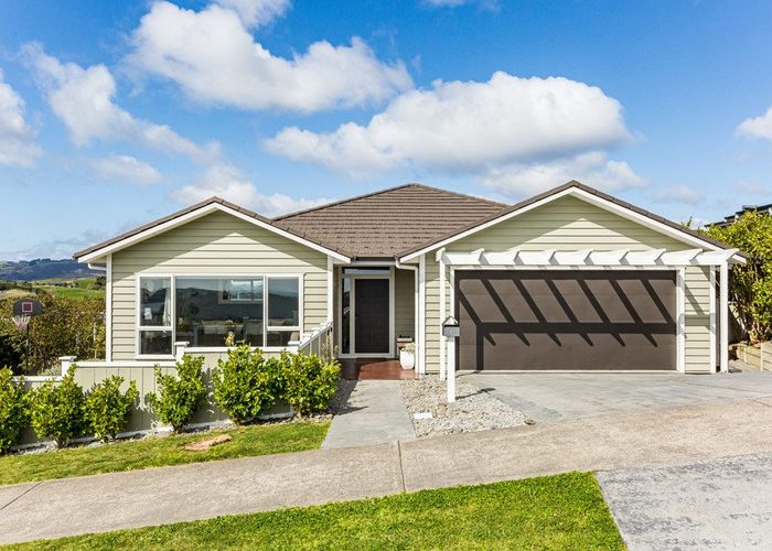  at 144 Endeavour Drive, Whitby, Porirua, Wellington