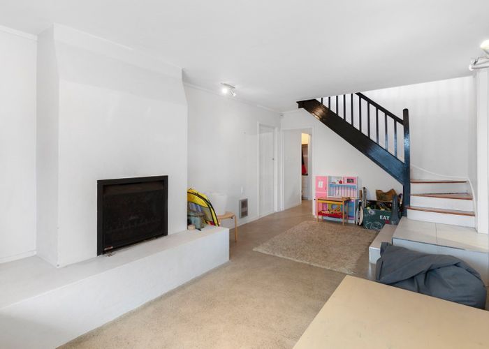  at 16 Avon Street, Parnell, Auckland City, Auckland