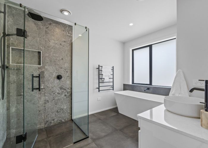  at 40 Barrett Road, Whalers Gate, New Plymouth, Taranaki