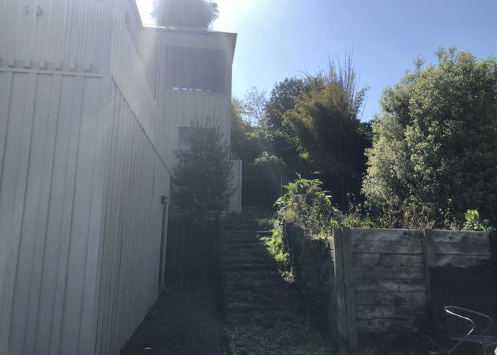  at 28 Clarkin Road, Fairfield, Hamilton