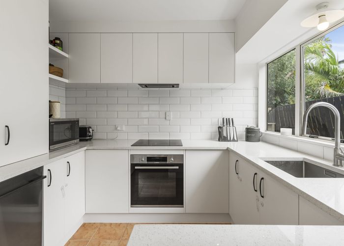  at 16 Carillon Place, Massey, Auckland