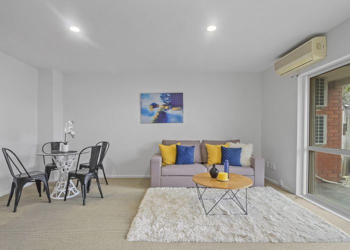  at 2/23 Charlenne Close, Ranui, Waitakere City, Auckland