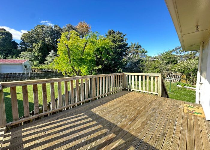  at 1/117 Aranui Road, Mount Wellington, Auckland