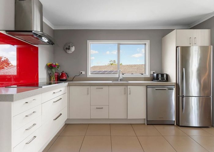  at 152 Everglade Drive, Totara Heights, Manukau City, Auckland