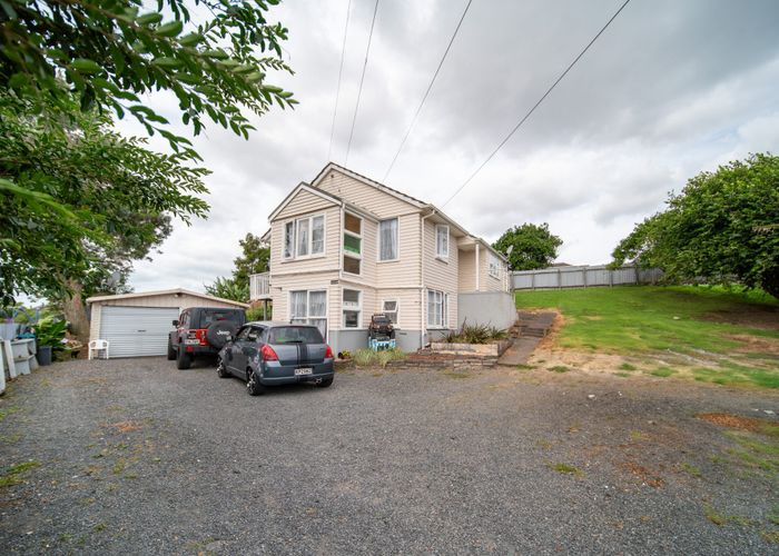  at 15 Gubb Place, Otara, Auckland