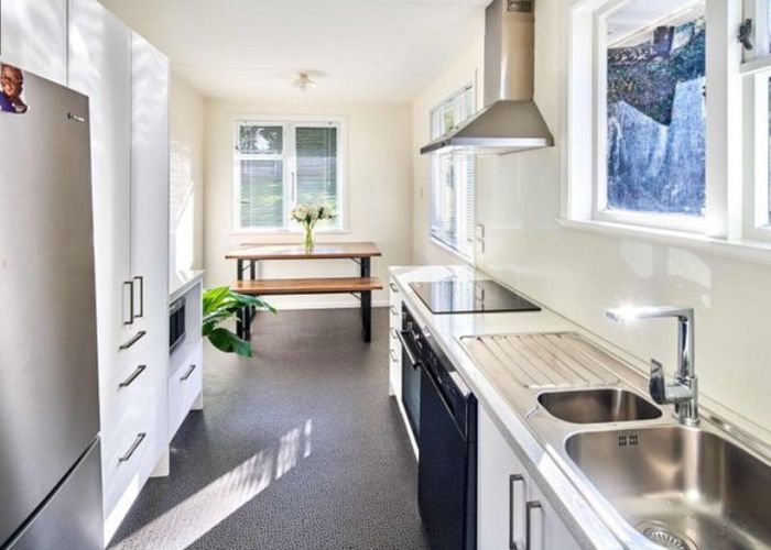  at 52 Owhiti Street, Titahi Bay, Porirua, Wellington
