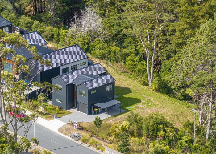  at 32 Ara Hills Drive, Orewa, Rodney, Auckland