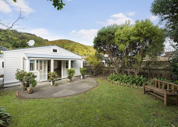  at 16 and 16A Oroua Street, Eastbourne, Lower Hutt, Wellington