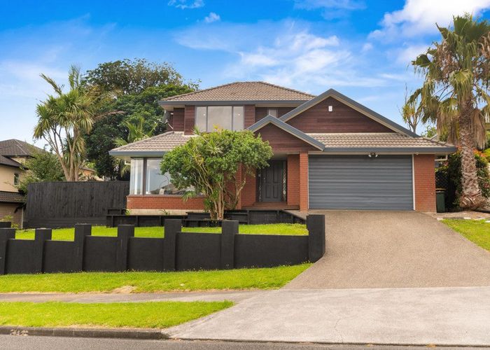  at 1/40 Jane Eyre Drive, Somerville, Auckland