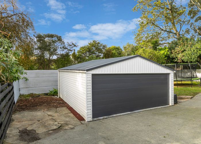  at 1 Luanda Drive, Ranui, Auckland