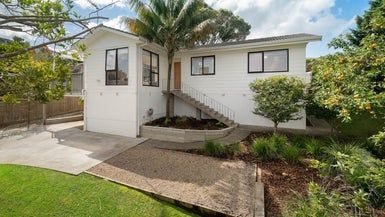  at 15 Clensmore Place, Torbay, Auckland