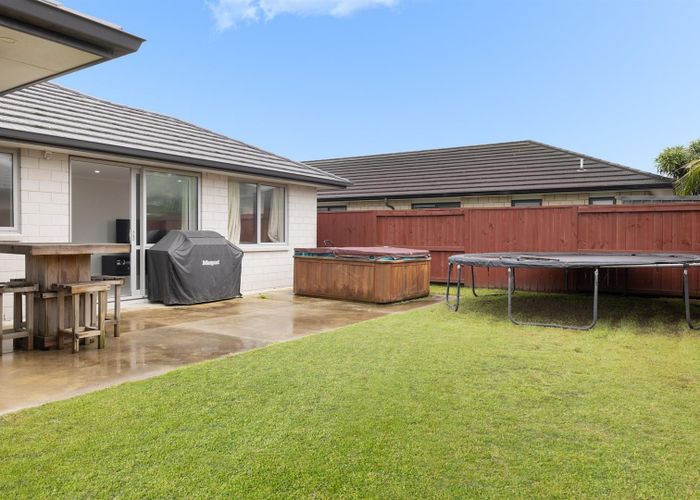 Free property data for 25 Livingstone Drive, Papamoa Beach, Papamoa