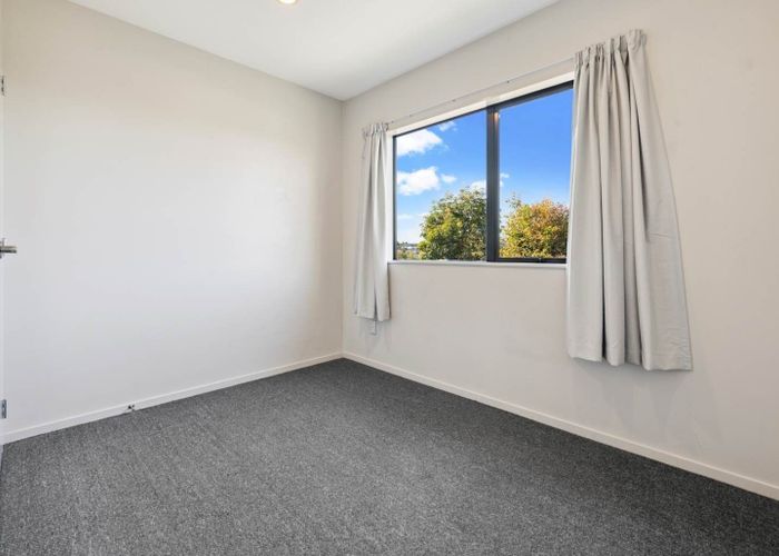  at 2 Sherie Place, Howick, Manukau City, Auckland