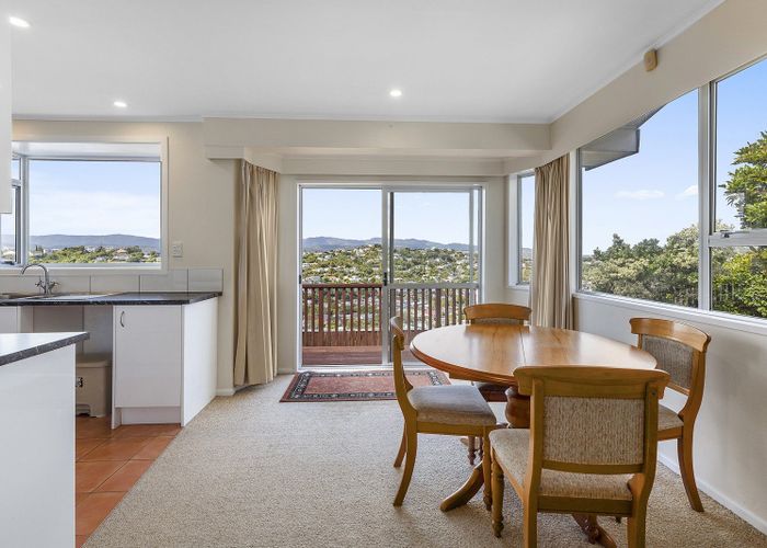  at 4 Aramoana Place, Maupuia, Wellington