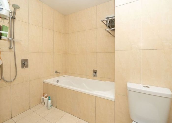  at 35/46 Peachgrove Road, Hamilton East, Hamilton