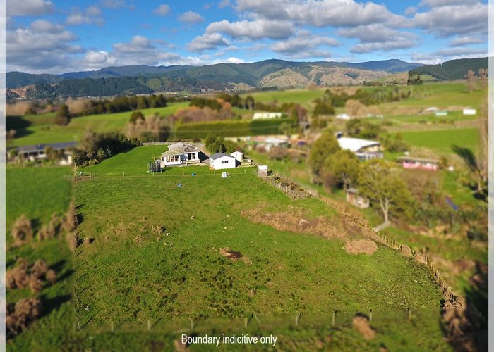  at 132 Takapu Road, Manakau, Levin