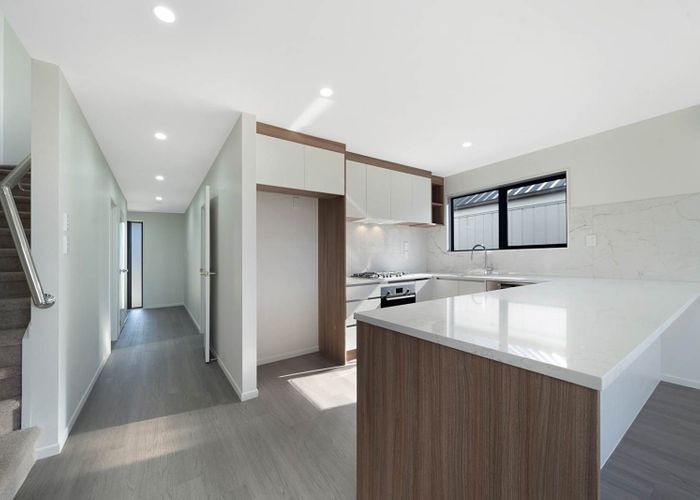  at 52 Horokaka Street, Massey, Waitakere City, Auckland