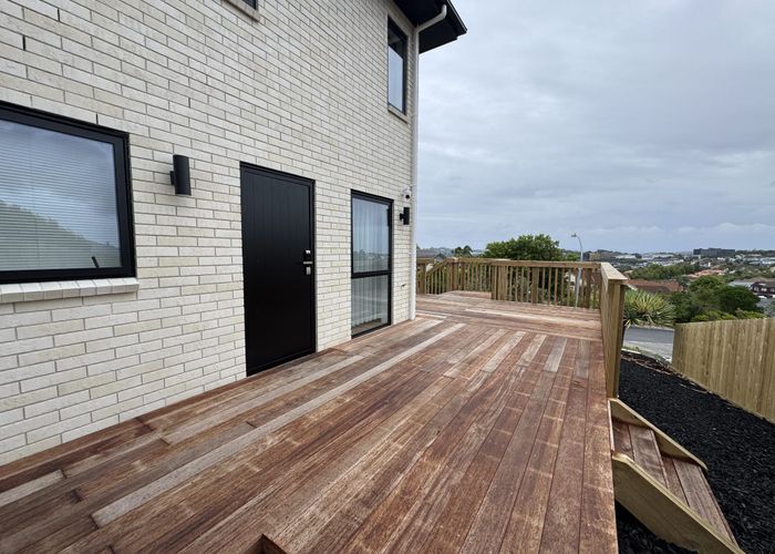  at 42A Manu Place, Pinehill, North Shore City, Auckland