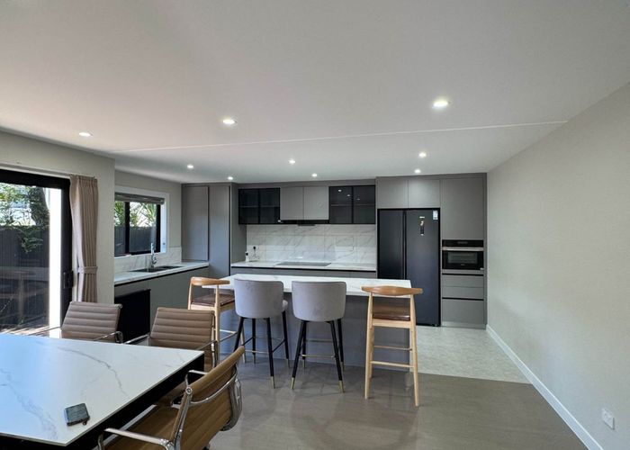  at 81 Wheturangi Road, Greenlane, Auckland