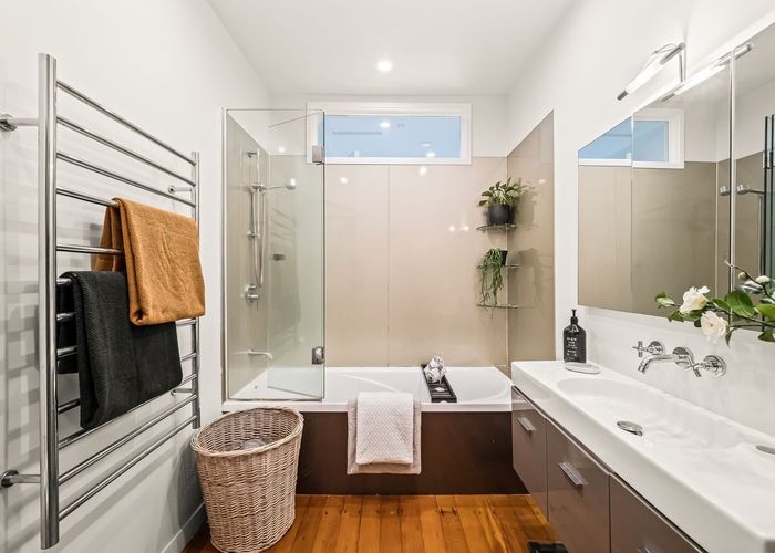  at 25 Dorset Street, Westmere, Auckland