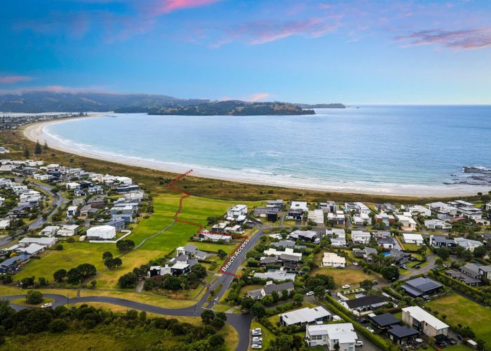  at 4 Taumata Road, Omaha, Rodney, Auckland