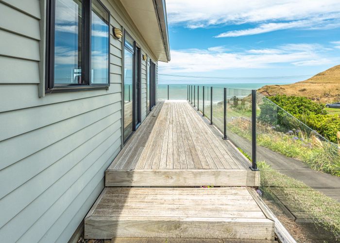 For sale 21 Sunset Parade, Kai Iwi, Whanganui, Manawatu / Whanganui