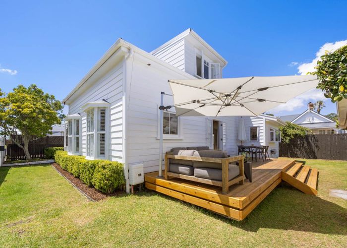  at 20 Vincent Road, Northcote Point, North Shore City, Auckland