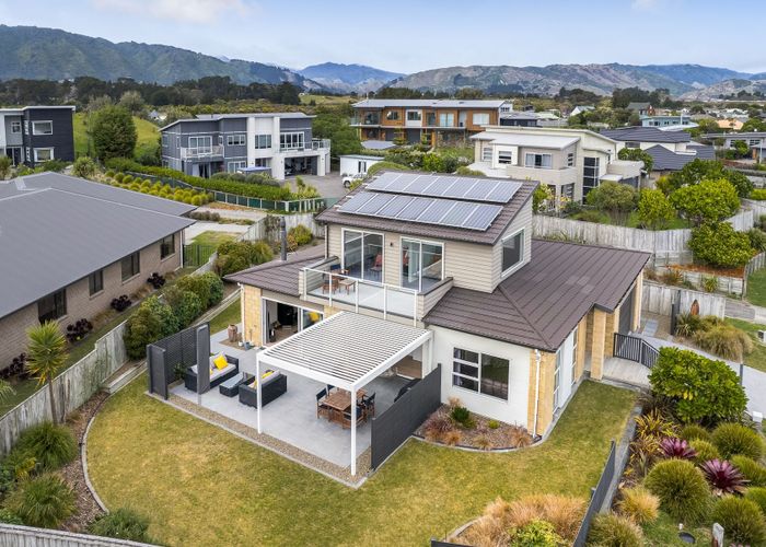  at 3 Pharazyn Avenue, Waikanae Beach, Waikanae