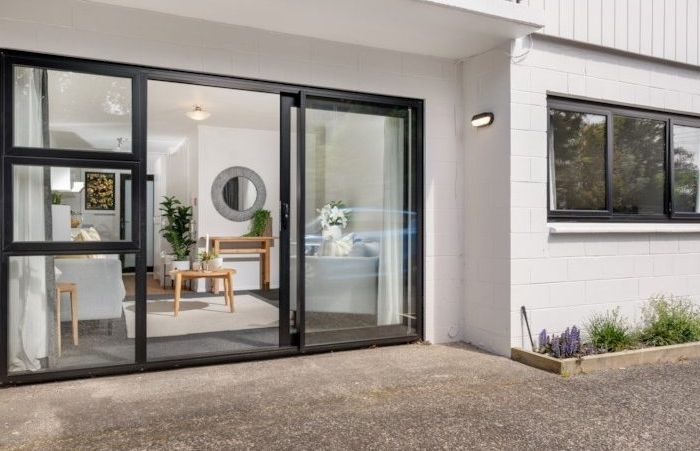  at 2/767 Beach Road, Browns Bay, Auckland