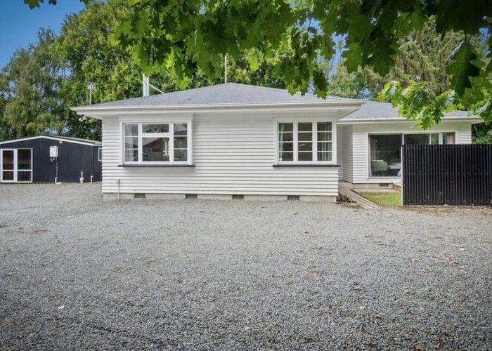  at 15 Taramea Place, Addington, Christchurch
