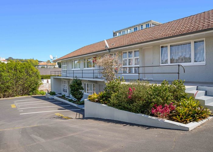  at 2 Outhwaite Lane, Newmarket, Auckland City, Auckland