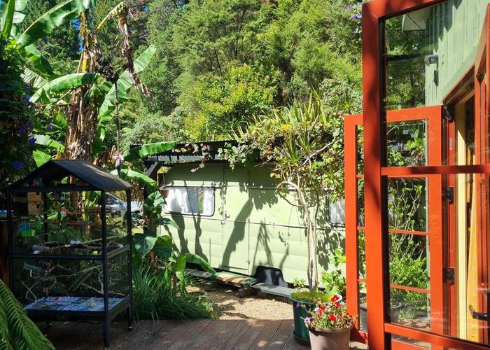  at 3 Nepean Avenue, Orapiu, Waiheke Island, Auckland