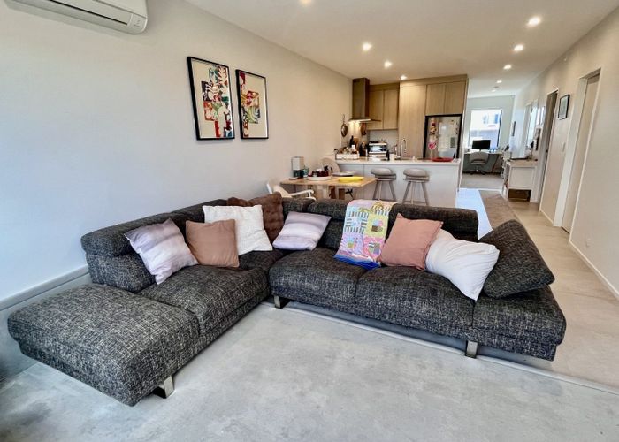 at 5 Tana Way, Manurewa, Manukau City, Auckland