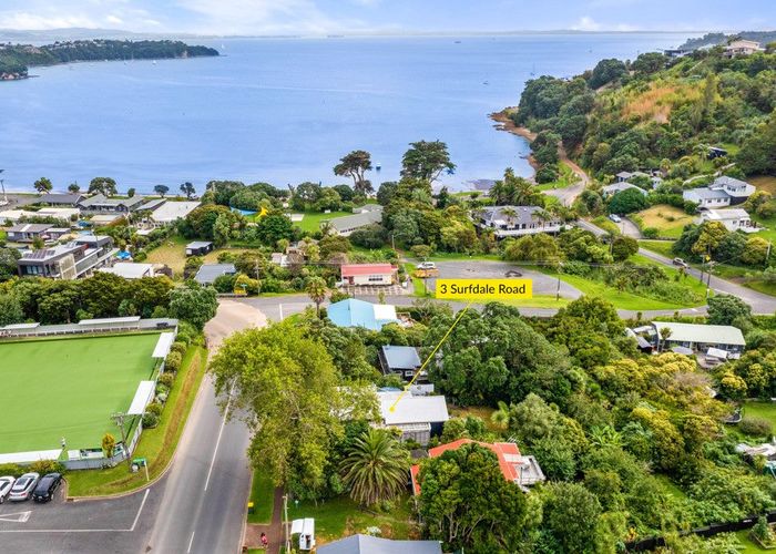  at 3 Surfdale Road, Surfdale, Waiheke Island
