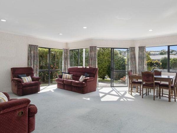  at 8 Lynwood Place, Brookfield, Tauranga, Bay Of Plenty