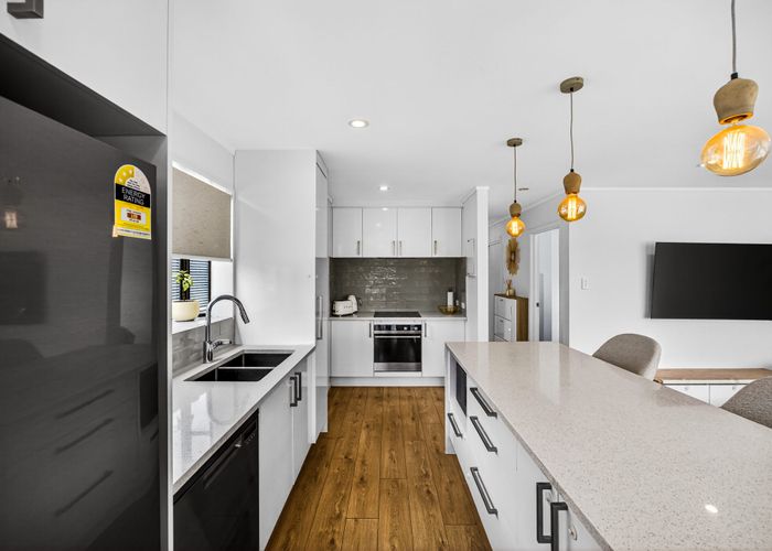  at 4 Anne McLean Drive, Bayview, North Shore City, Auckland