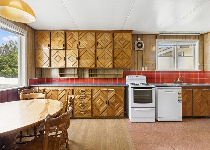  at 124 Sievers Grove, Cannons Creek, Porirua, Wellington