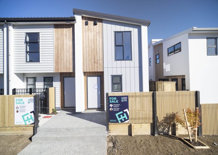  at 31 Wainuiomata, Wainuiomata, Lower Hutt, Wellington