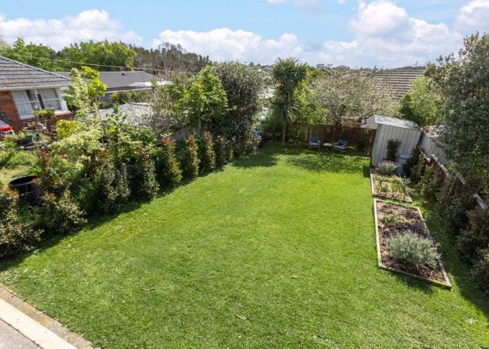  at 1/6 Liston Street, Northcote, Auckland