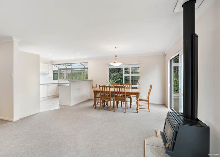  at 10 Wineberry Place, Albany, Auckland