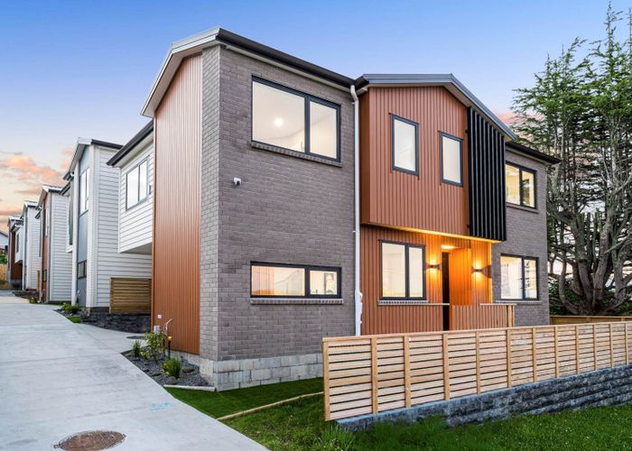  at 8A Mason Street, New Lynn, Waitakere City, Auckland