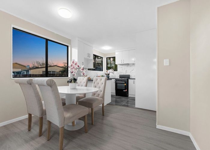  at 2/14 Etherton Drive, Weymouth, Manukau City, Auckland