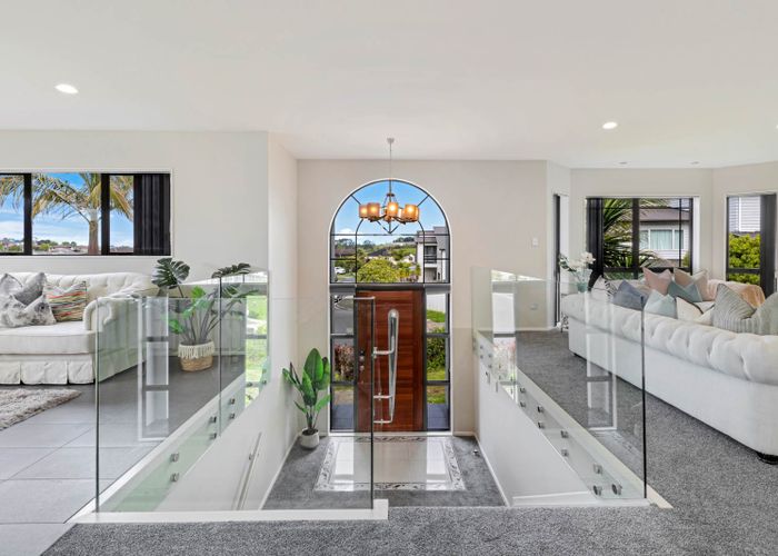  at 28 Catlins Place, Fairview Heights, Auckland