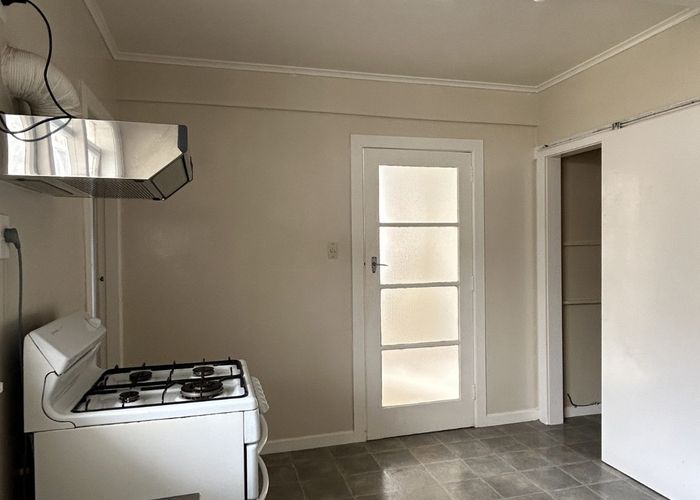  at Bottom Flat/140 Newtown, Newtown, Wellington, Wellington