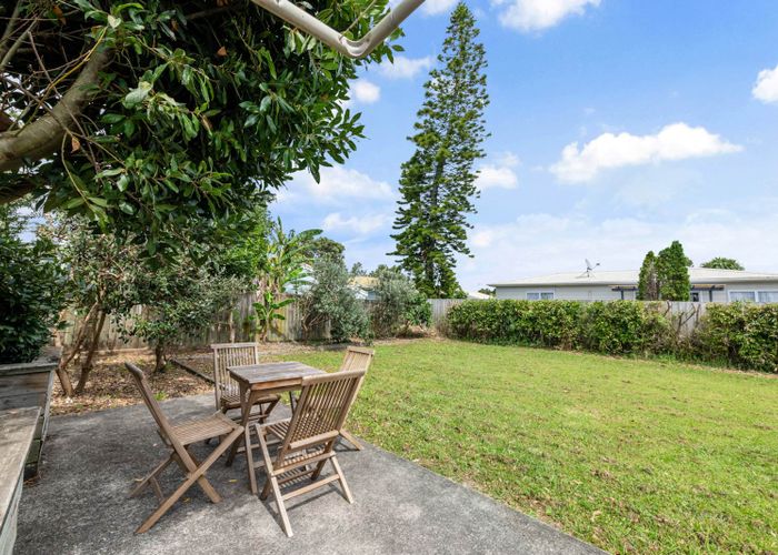  at 4/120 Rosebank Road, Avondale, Auckland