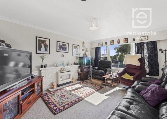  at 15 Dalesford Street, Silverdale, Hamilton, Waikato