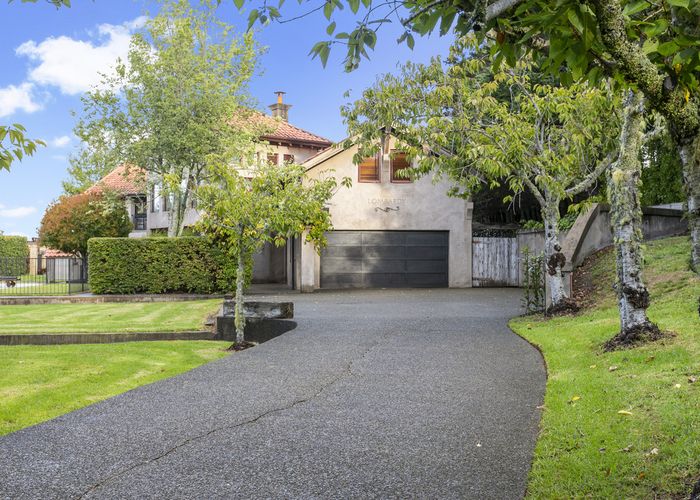  at 257 Paremoremo Road, Paremoremo, Auckland