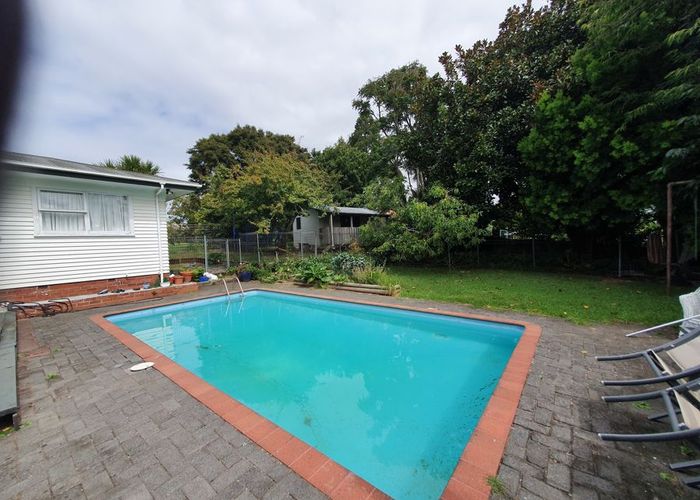  at 27 Landscape Road, Papatoetoe, Auckland